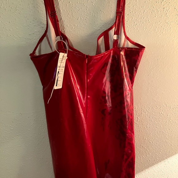 Vinyl-fully lined RED mini dress SZ 7-8. NWT! - Picture 3 of 6